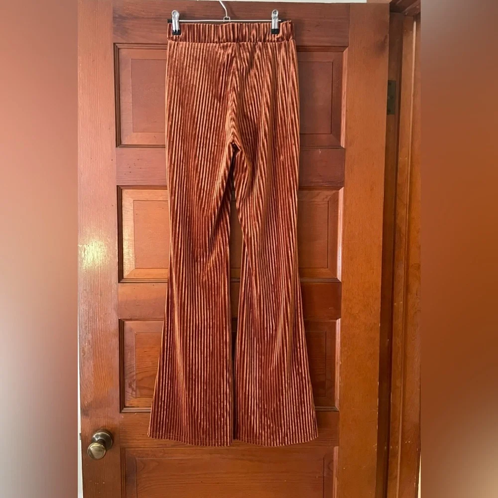 70s Inspired Capsule Bundle - Picture 3 of 12